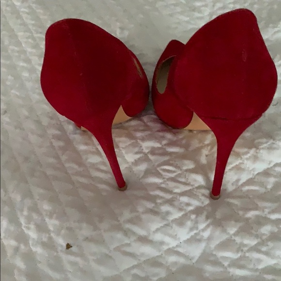 👠 - Picture 4 of 4